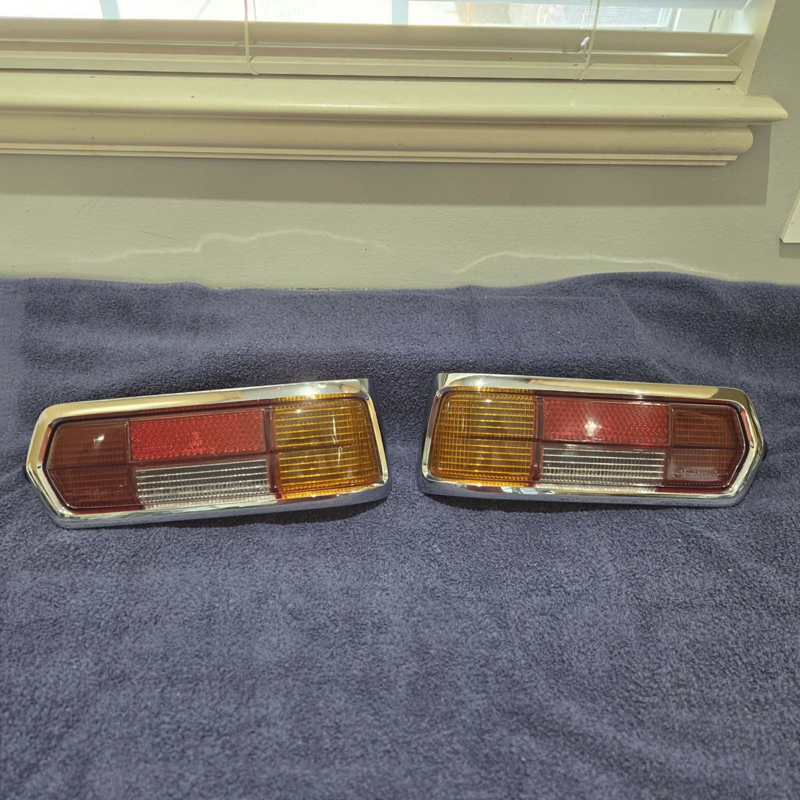 MERCEDES W108 W109 W111 TAIL LAMP- PAIR L+R MERCEDES W108 W109 W111 TAIL LAMP- PAIR L+R
