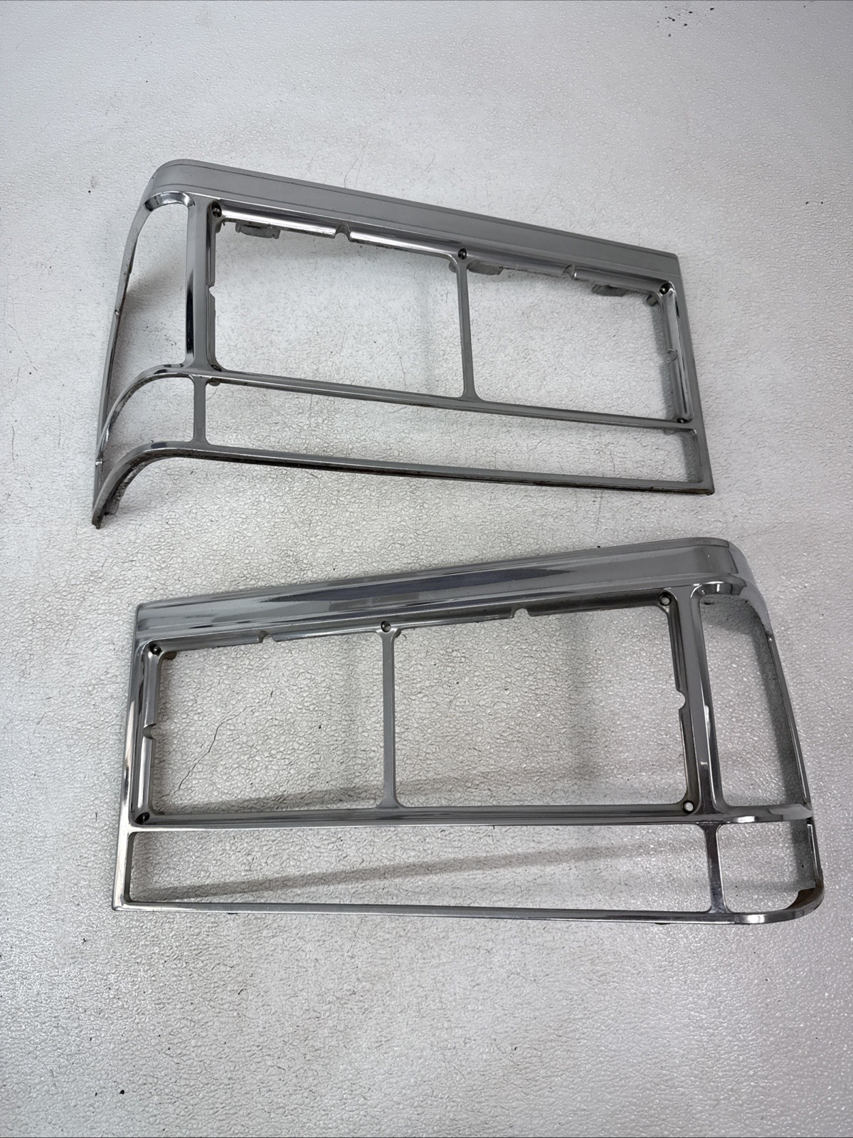 1980-1989 Cadillac Fleetwood Deville Left & Right Headlight Head Light Bezel SET
