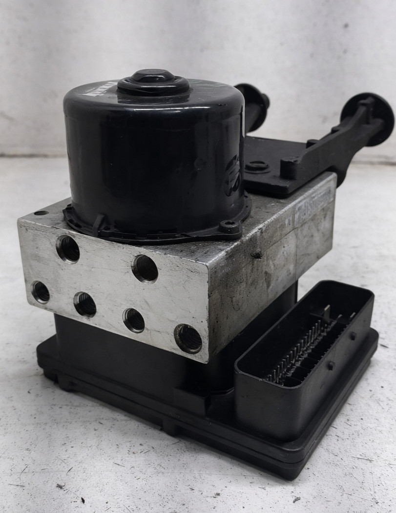 2005-2007 Chrysler 300 ABS Anti-Lock Brake Pump Module W/Traction Control Oem