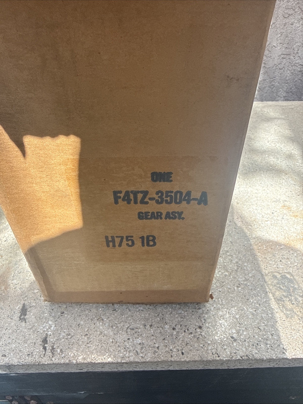 NEW NOS Ford F150 F250 Bronco Power Steering Gear Box 4X4 1980-1996 F4TZ-3504-A