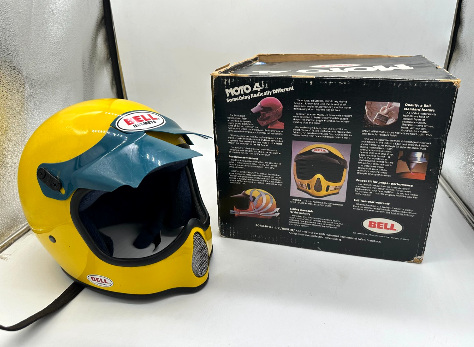 VTG Bell Moto 3 Motocross Helmet – August 1985 – Yellow/Blue Interior (READ)