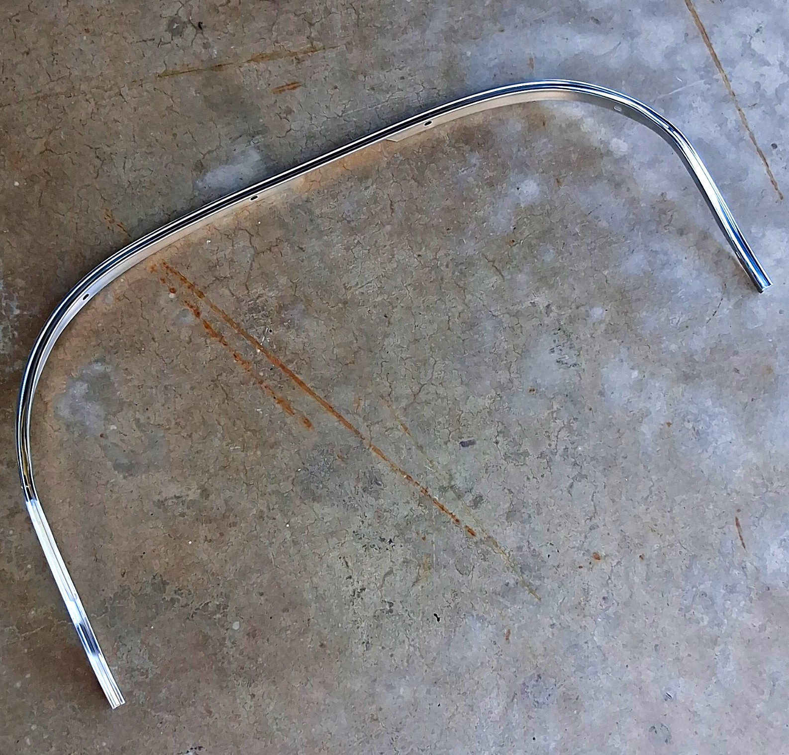 1969 Delta88 /98 Passenger Side wheel Opening.