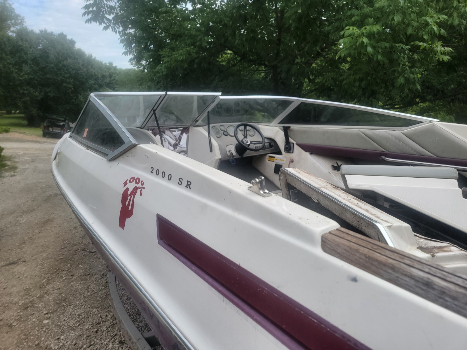 Maxum  Complete  Windshield 18 Ft  1994