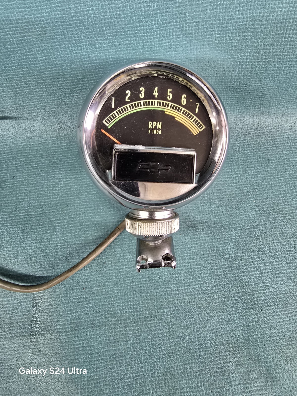 RARE 66 67 L79 CHEVY II BOWTIE TACHOMETER TACH GM NOVA ACCESSORY KNEE KNOCKER RARE 66 67 L79 CHEVY II BOWTIE TACHOMETER TACH GM NOVA ACCESSORY KNEE KNOCKER