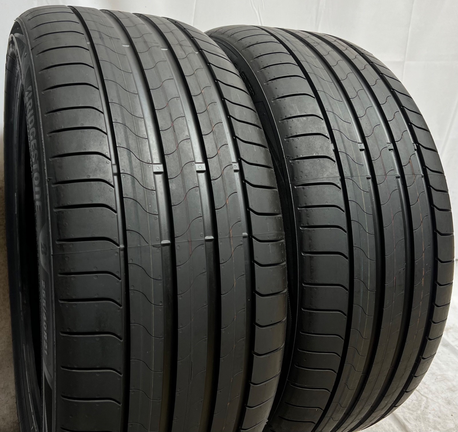 2 Like NEW 255/40R21 (102Y) Bridgestone Turanza 6 Enliten B-Silent (*) BMW -N074