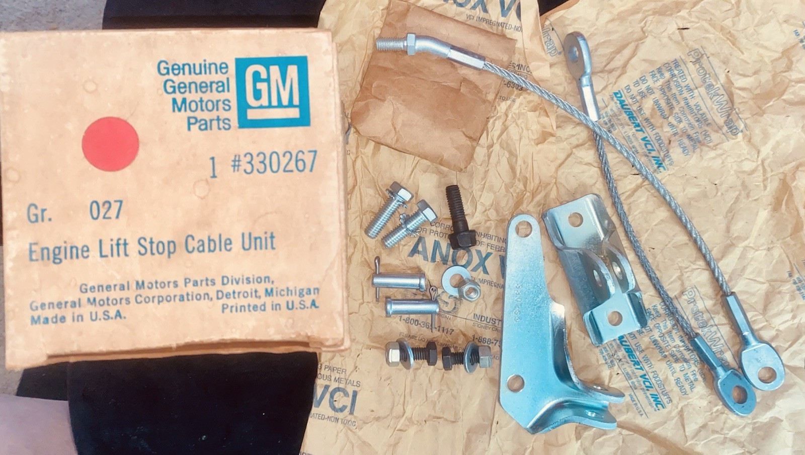 1965-67 Chevy II Nova 283-327 #330267 NOS Engine Stop Lift Kit , Complete 1965-67 Chevy II Nova 283-327 #330267 NOS Engine Stop Lift Kit , Complete