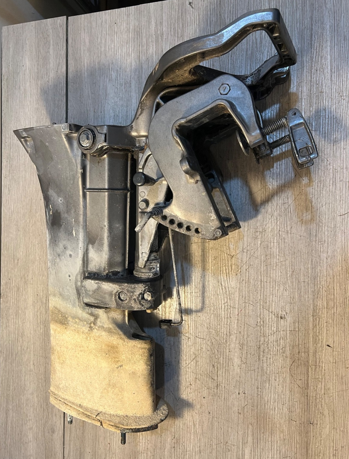 Nissan Tohatsu 9.9-18 hp outboard driveshaft housing 20