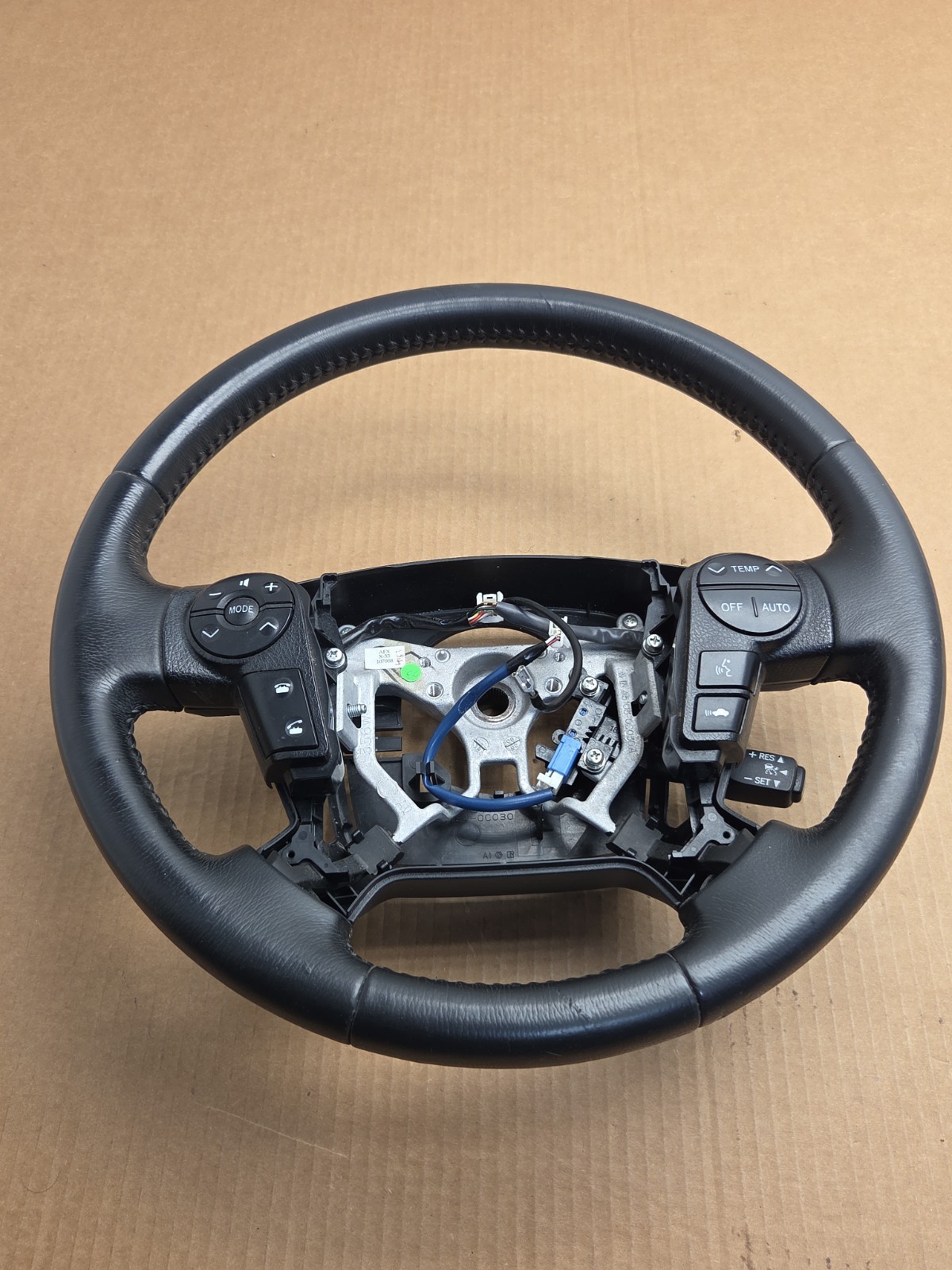 07-13 Toyota Tundra Sequoia Black Vinyl Steering Wheel OEM 
