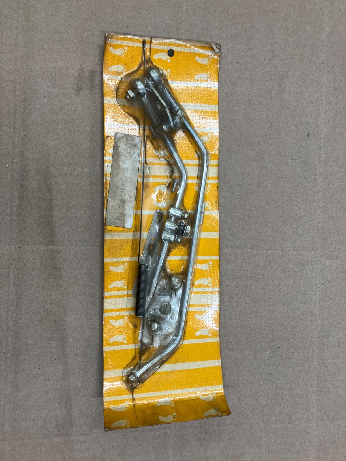 Vintage EELCO tripower Corvette linkage 2026 NOS