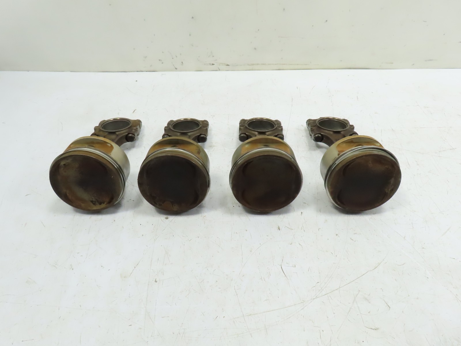 90 Porsche 944 S2 #1249 Piston Set, Engine Cylinder 3.0L M44.41 90 Porsche 944 S2 #1249 Piston Set, Engine Cylinder 3.0L M44.41