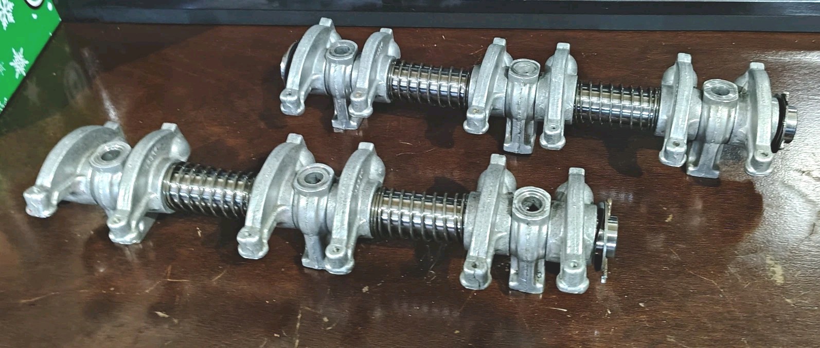 Dauntless 225V6/Buick Oddfire Rocker Arm Assembilies  *Great Condition*