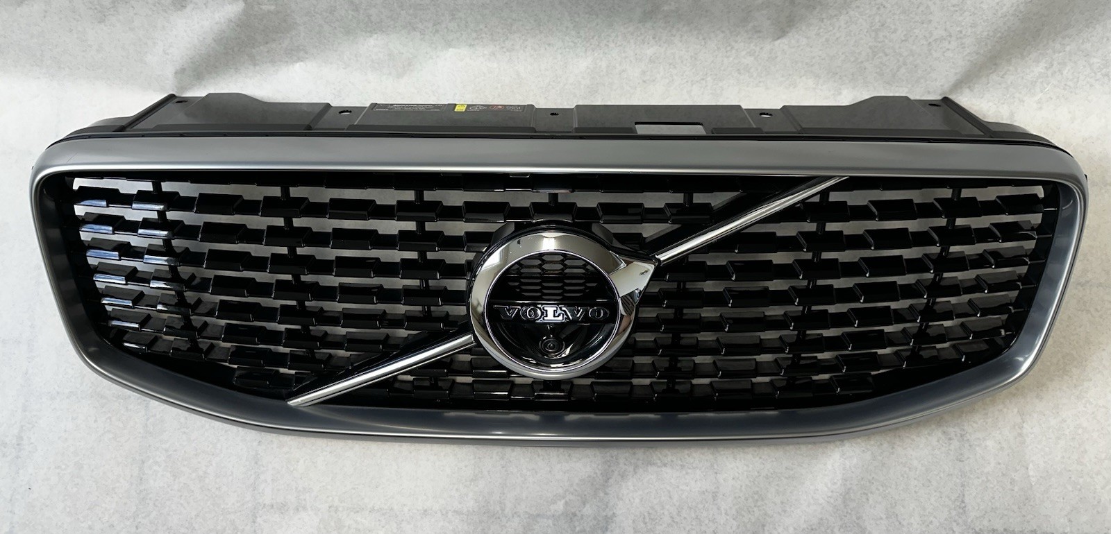 2019 Volvo XC60 T5 R-Design Grille And Camera Nice 2019 Volvo XC60 T5 R-Design Grille And Camera Nice