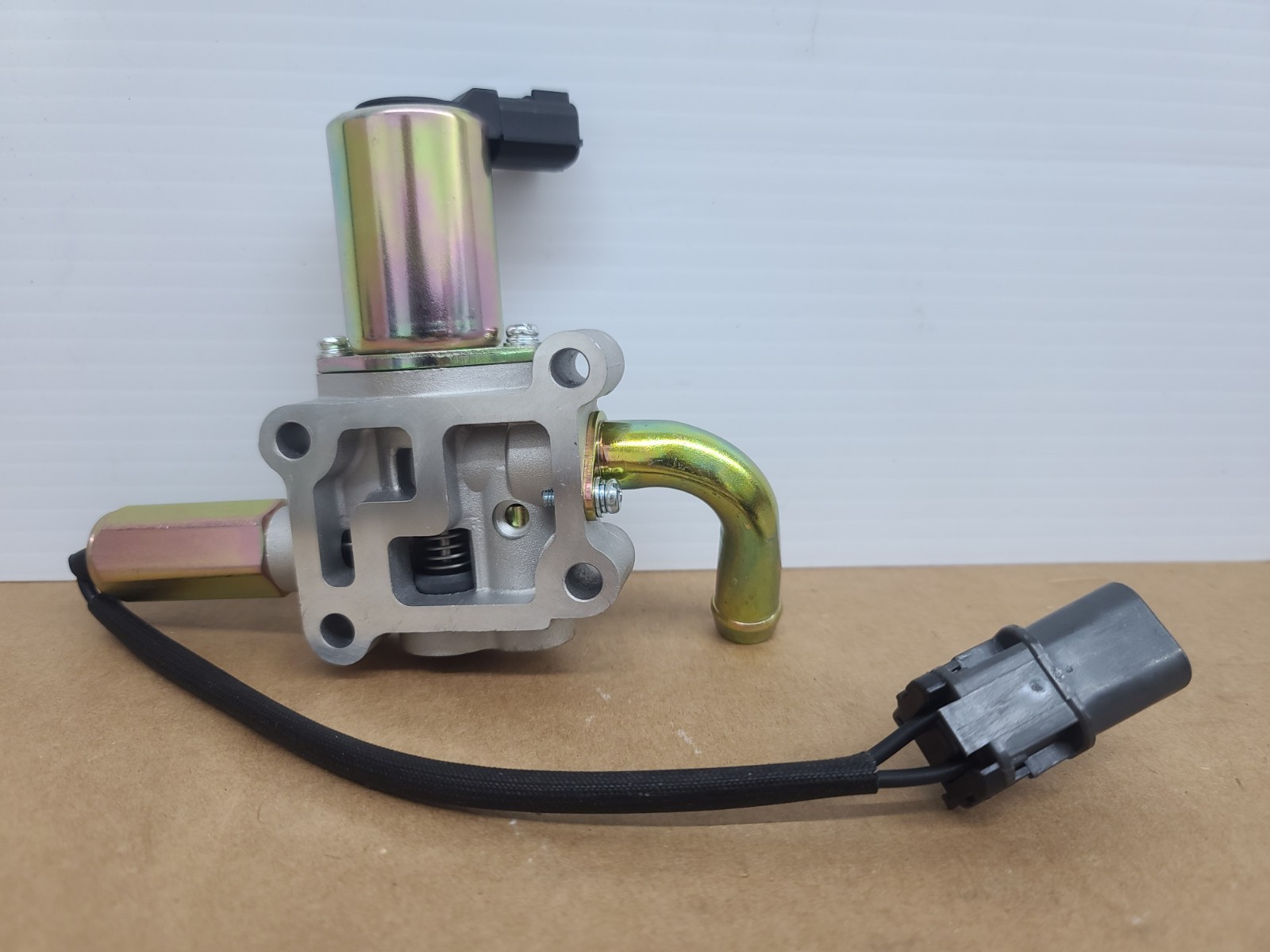 For Nissan Frontier 1999-2004 TRQ Fuel Injection Idle Air Control Valve
