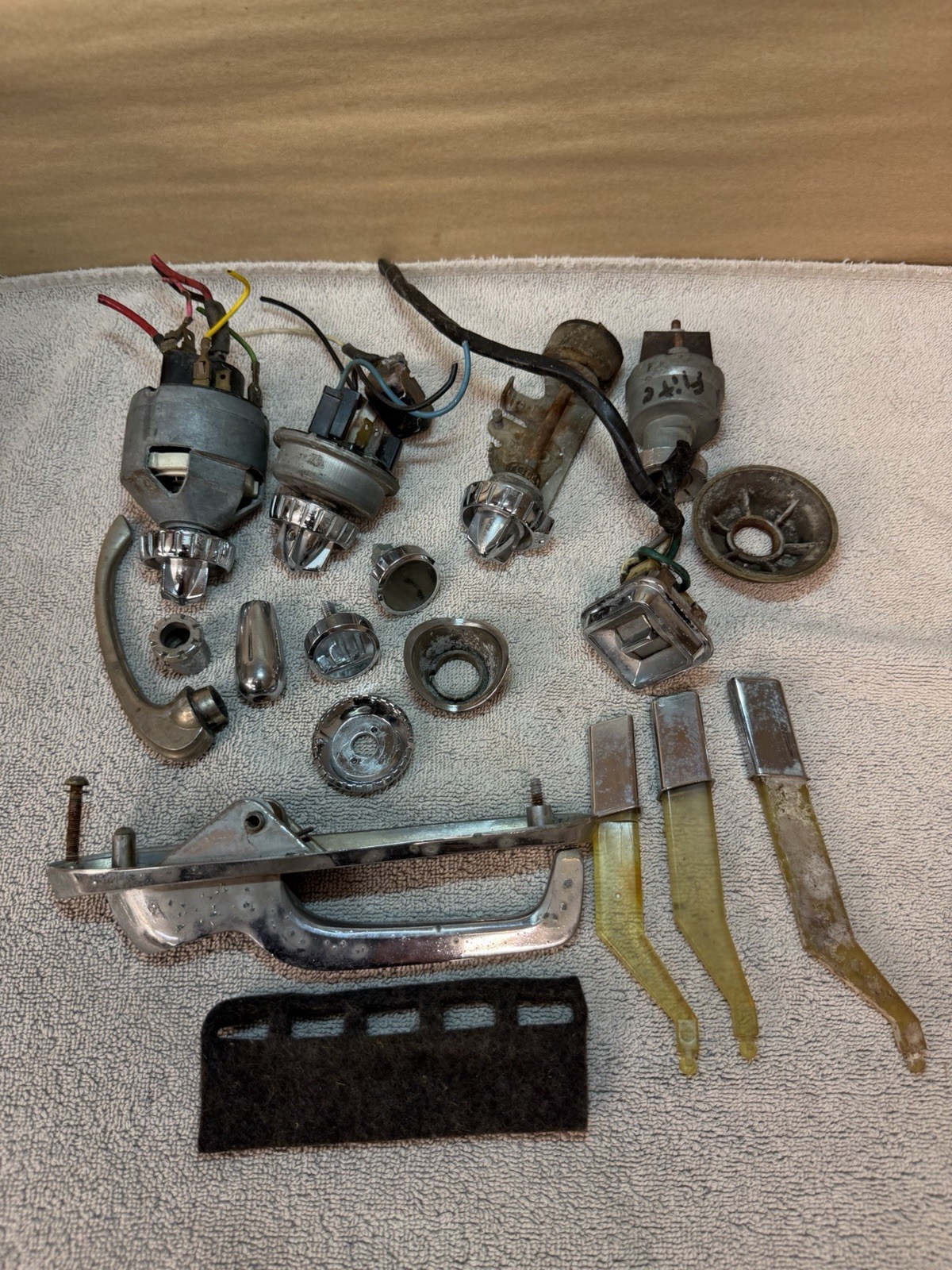 1956-1959 DeSoto, Adventurer, FireFlite, Firedome, Dodge Plymouth Dash Parts Lot