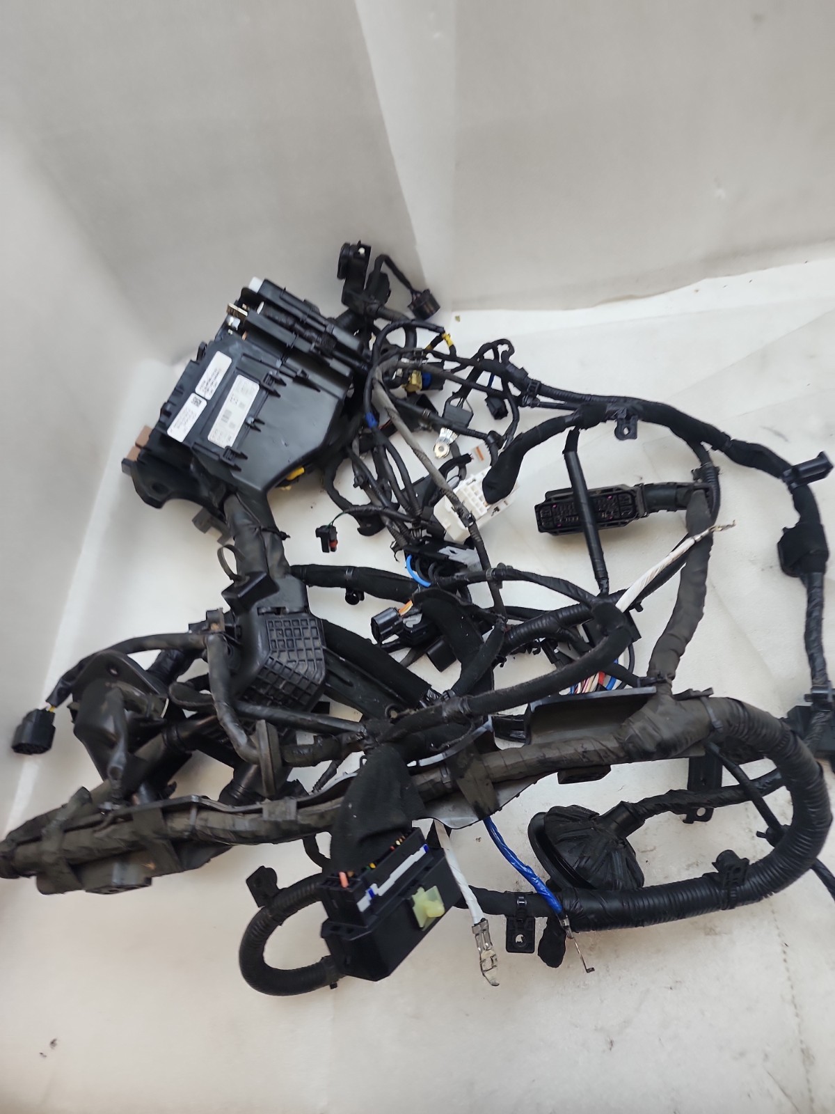 Hyundai 91205 G2163 Front Wire Harness For 17-19 Ioniq Hybrid New, Genuine Hyundai 91205 G2163 Front Wire Harness For 17-19 Ioniq Hybrid New, Genuine