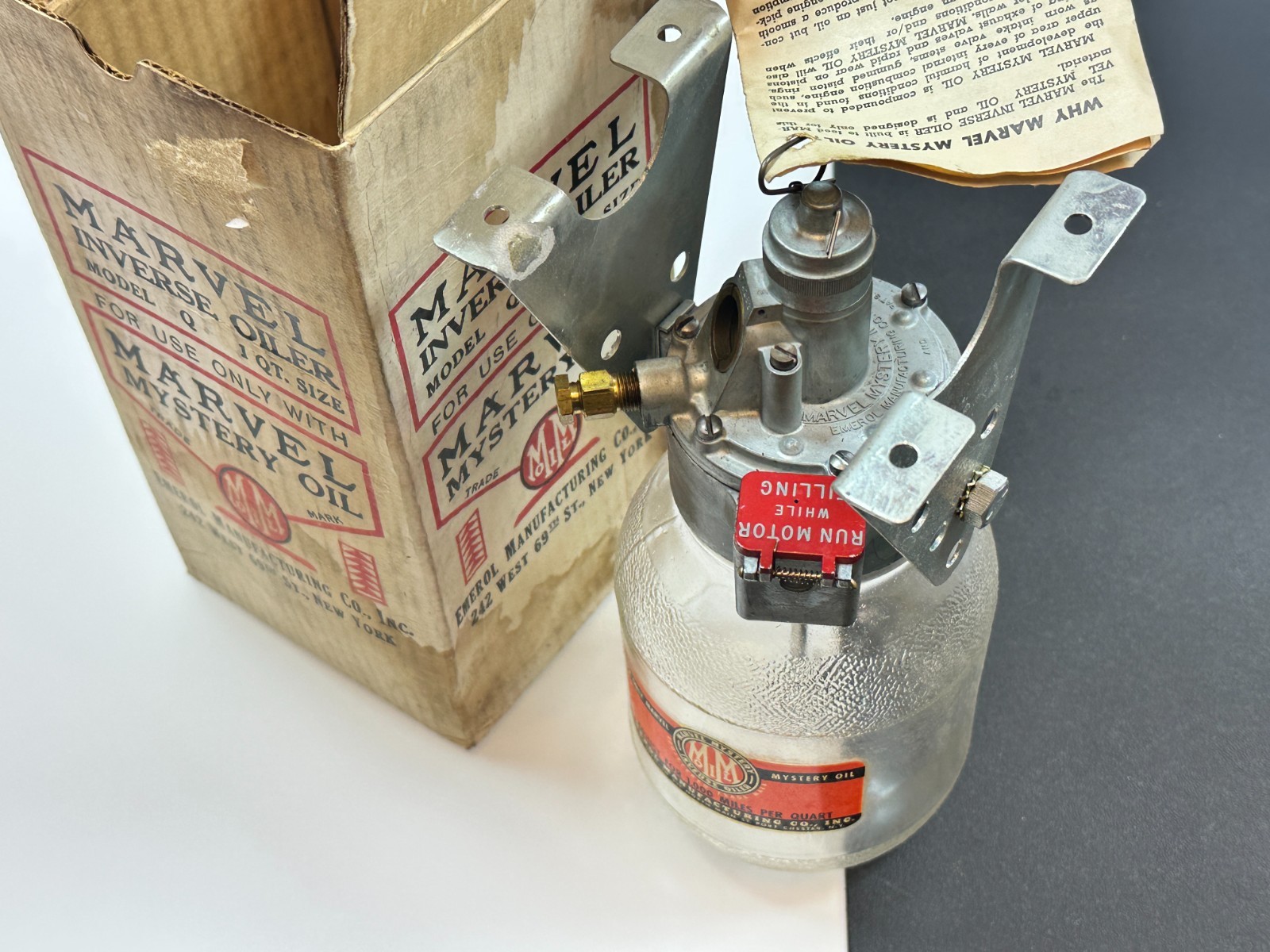 Marvel Inverse Oiler EMEROL Model Q 1QT Size Classic Auto Mystery Oil, NOS 1950s