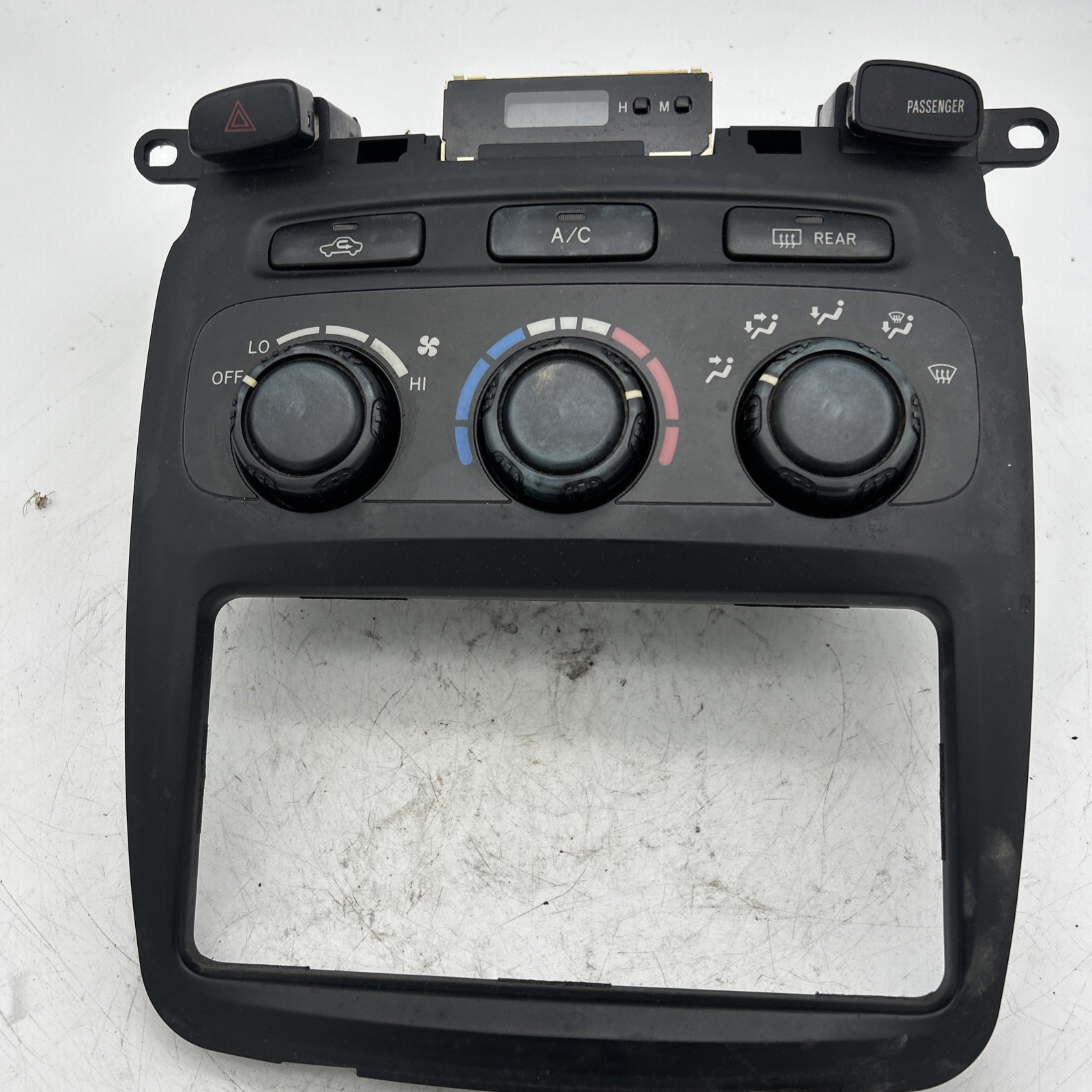 2001-2007 Toyota Highlander AC Heater Climate Temperature Control OEM 8401048180 2001-2007 Toyota Highlander AC Heater Climate Temperature Control OEM 8401048180