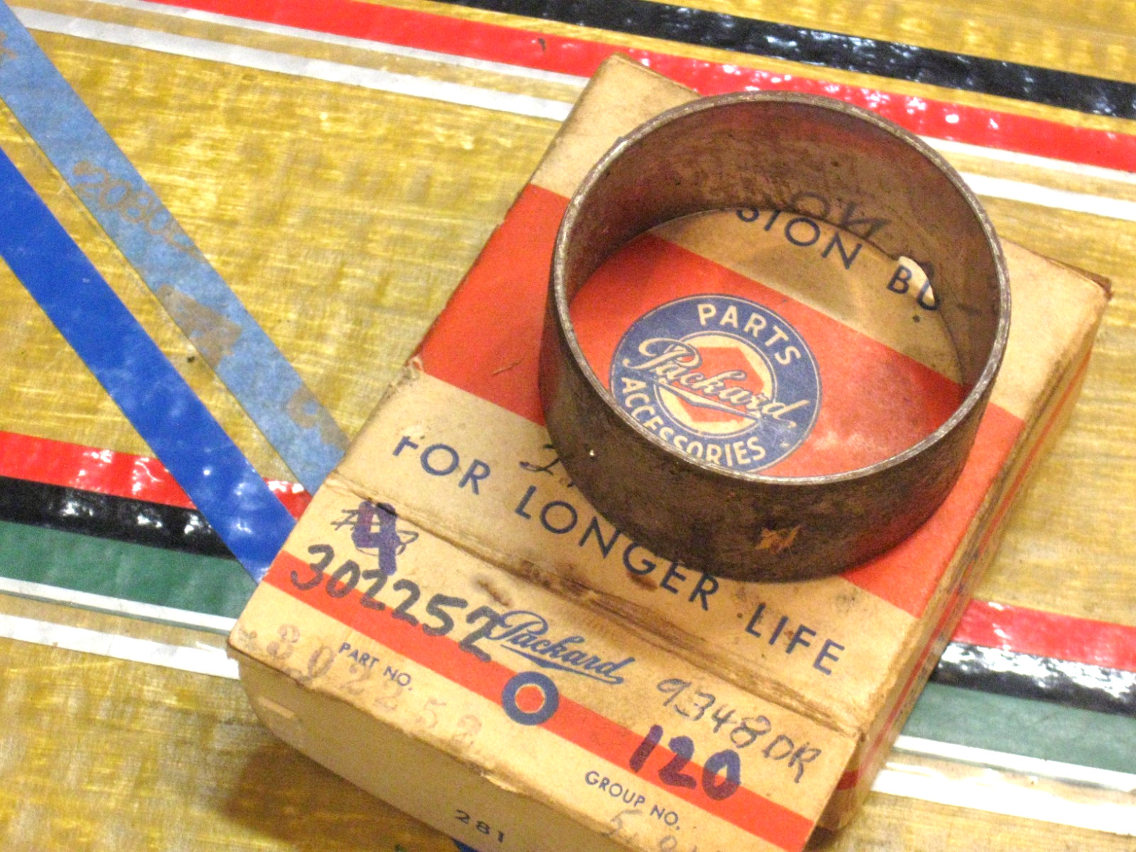 1935-41 Packard  120- Clipper # 3 Cam Shaft Bearing. #302252.  NOS.