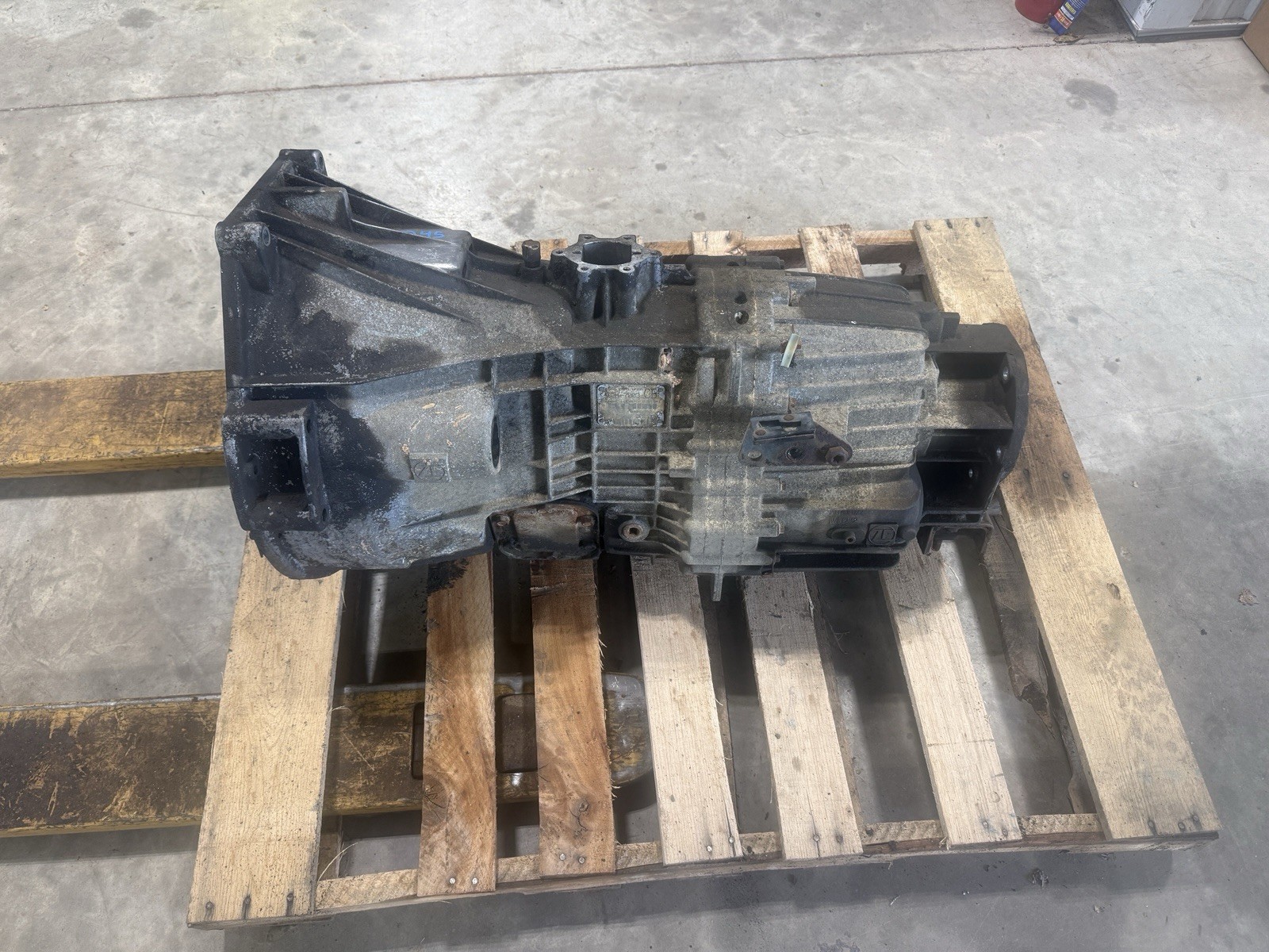 99-02 Ford F250 F350 7.3 7.3L Diesel ZF6 ZF-6 Manual Transmission 4x4 99-02 Ford F250 F350 7.3 7.3L Diesel ZF6 ZF-6 Manual Transmission 4x4