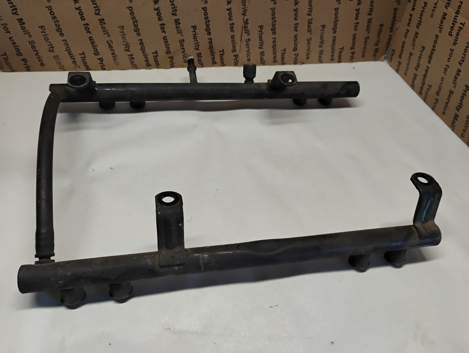 1994-2003 Dodge Ram 1500 2500 V8  5.2L 5.9L Fuel Injector Rail OEM 53030598AC *