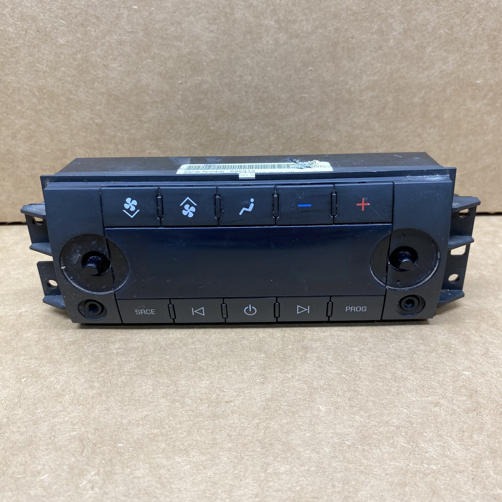09-16 Tahoe Yukon Enclave Traverse Rear Climate Radio Control 15881861 OEM 09-16 Tahoe Yukon Enclave Traverse Rear Climate Radio Control 15881861 OEM