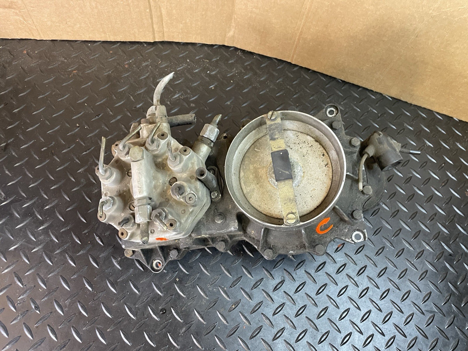 81-85 Mercedes Benz 380SL 380SEL 500SEC 500SEL Fuel Injection Distributor Rd Dec