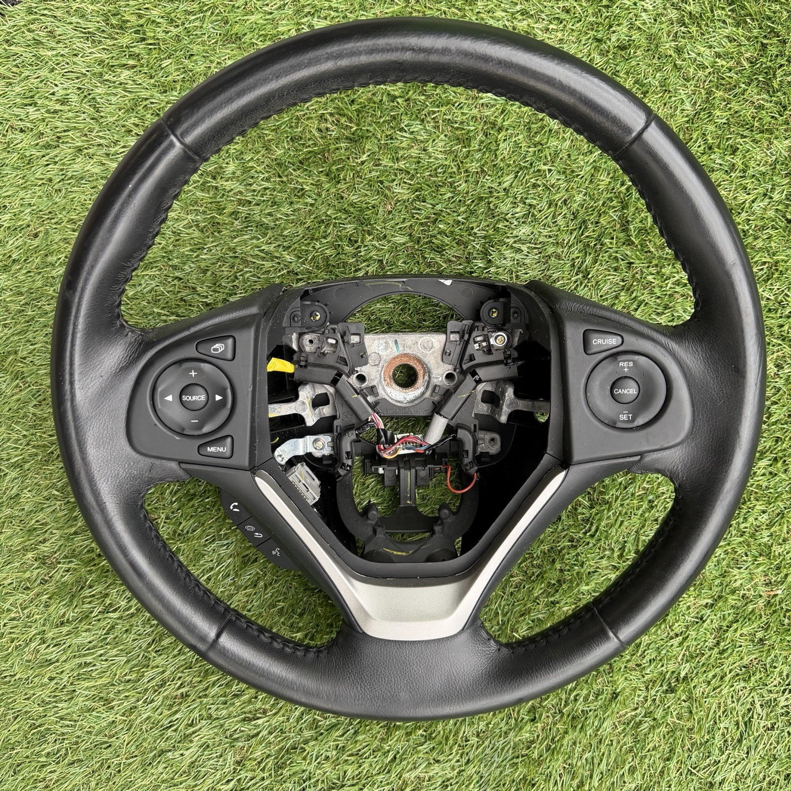 12-16 Honda CRV CR-V Steering Wheel w/ Controls BLACK LEATHER OEM 12-16 Honda CRV CR-V Steering Wheel w/ Controls BLACK LEATHER OEM