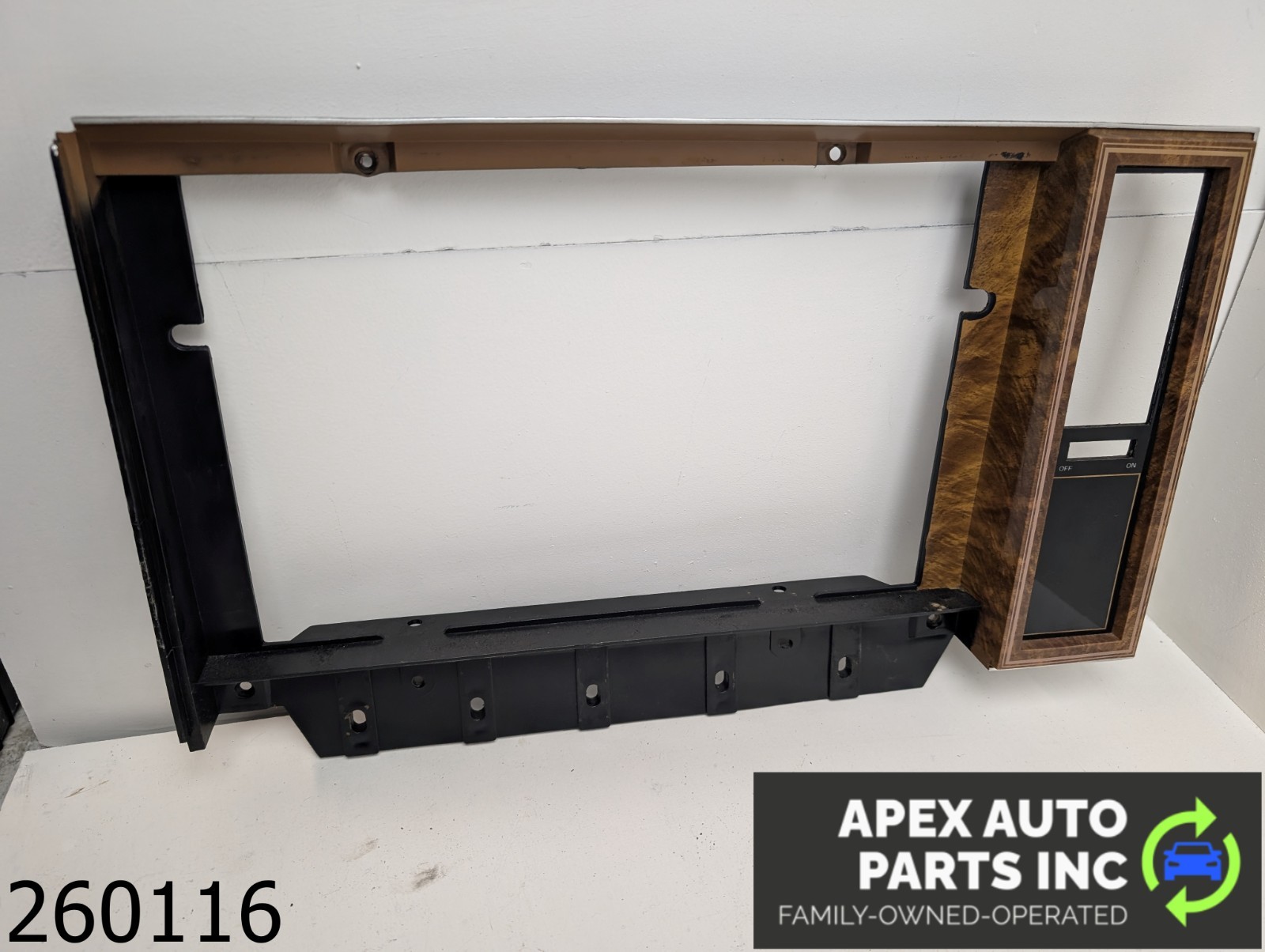 OEM 1981 Buick Riviera 5.0L DASH GLOVEBOX GLOVE BOX DOOR BEZEL