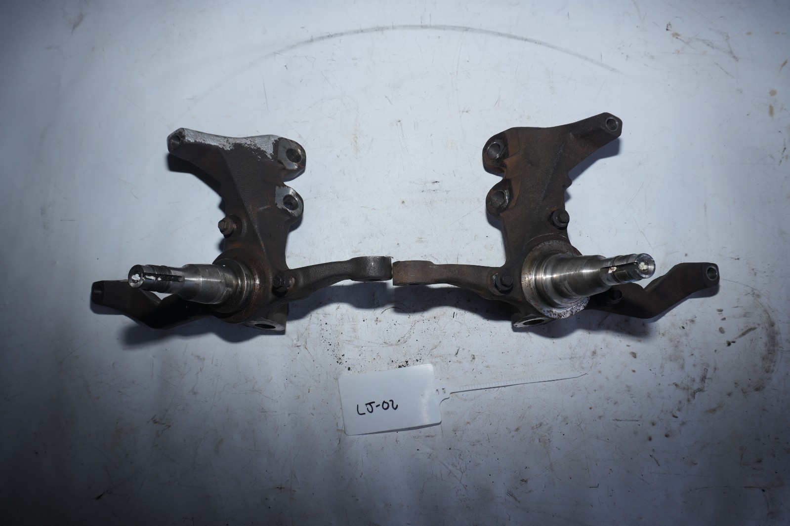 87-93 Ford Mustang GT Front Spindles LH RH Pair Fox Body LJ