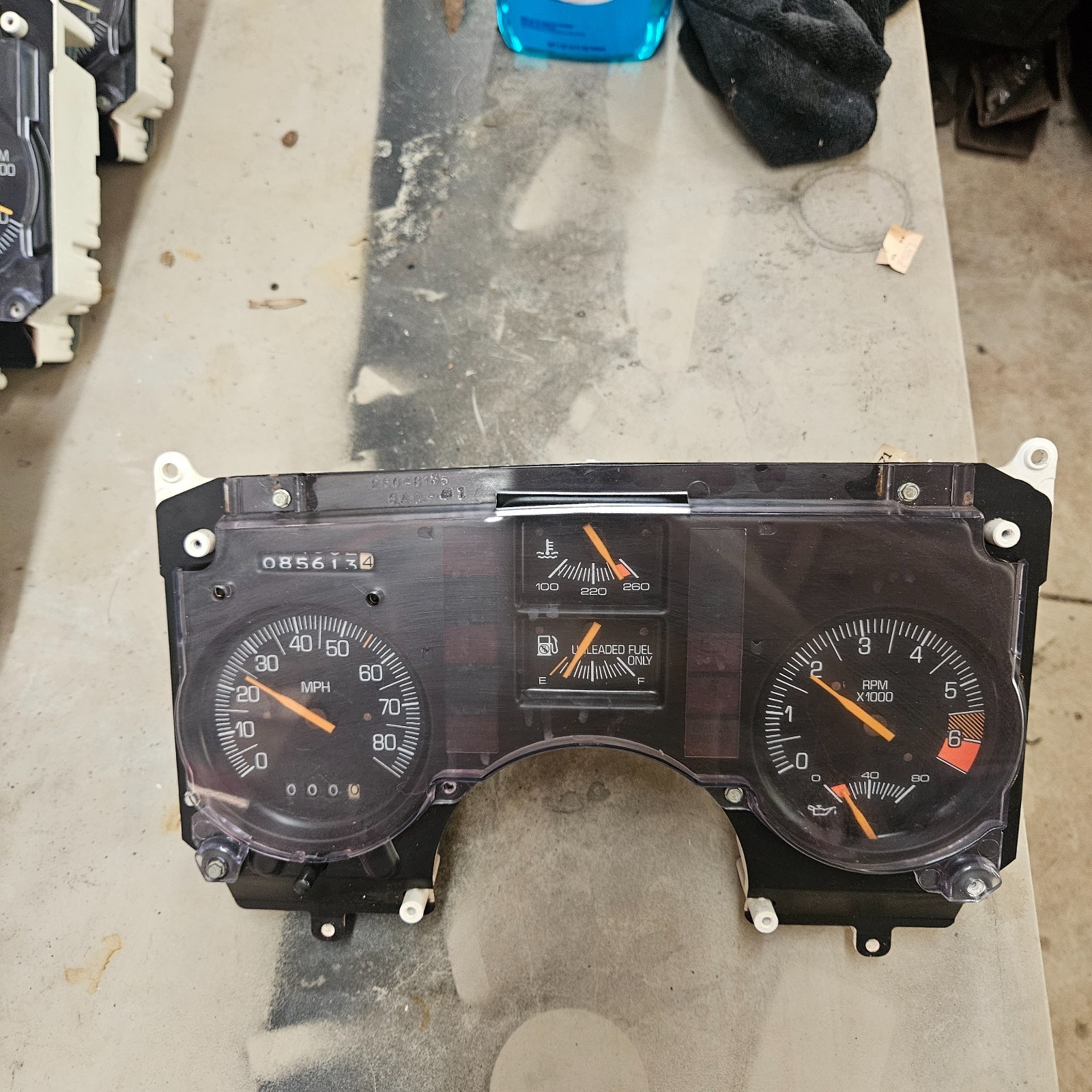 1984-1988 Pontiac Fiero Speedo Tach Gauge Cluster Bezel OEM Speedometer Only 86K 1984-1988 Pontiac Fiero Speedo Tach Gauge Cluster Bezel OEM Speedometer Only 86K