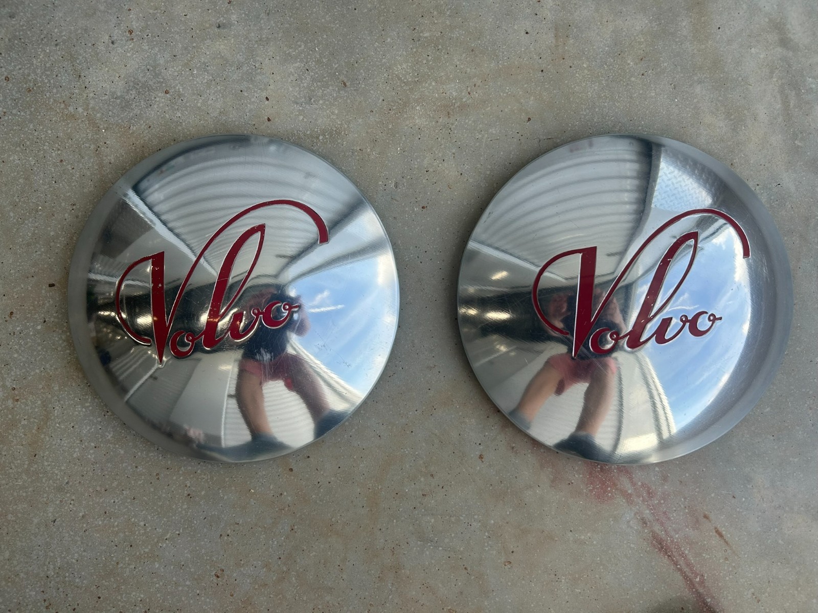 2 RARE Volvo Wheel Covers hub caps PV51 PV52 PV53 PV54 PV55 1936 1945 2 RARE Volvo Wheel Covers hub caps PV51 PV52 PV53 PV54 PV55 1936 1945