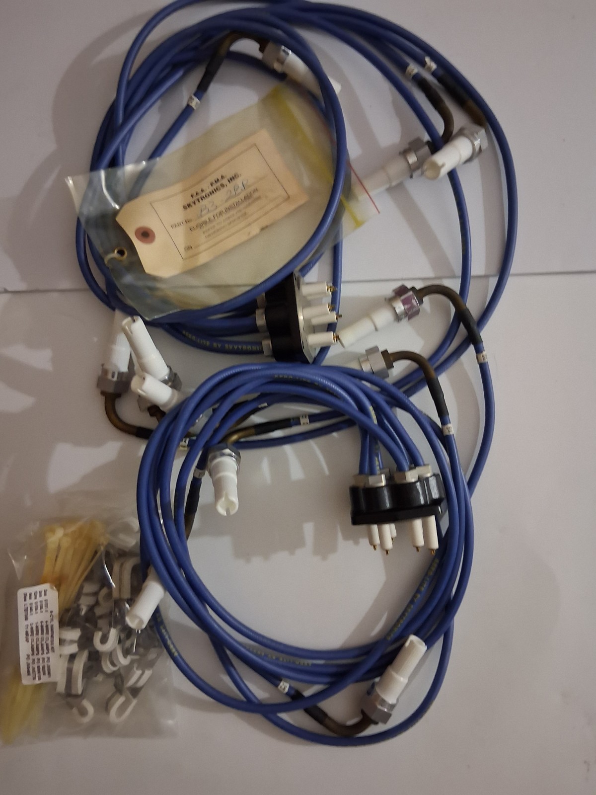 Skytronics Aero-lite B3-2BR Spark Plug Harness. Franklin 235. NOS. BELL 47. Skytronics Aero-lite B3-2BR Spark Plug Harness. Franklin 235. NOS. BELL 47.