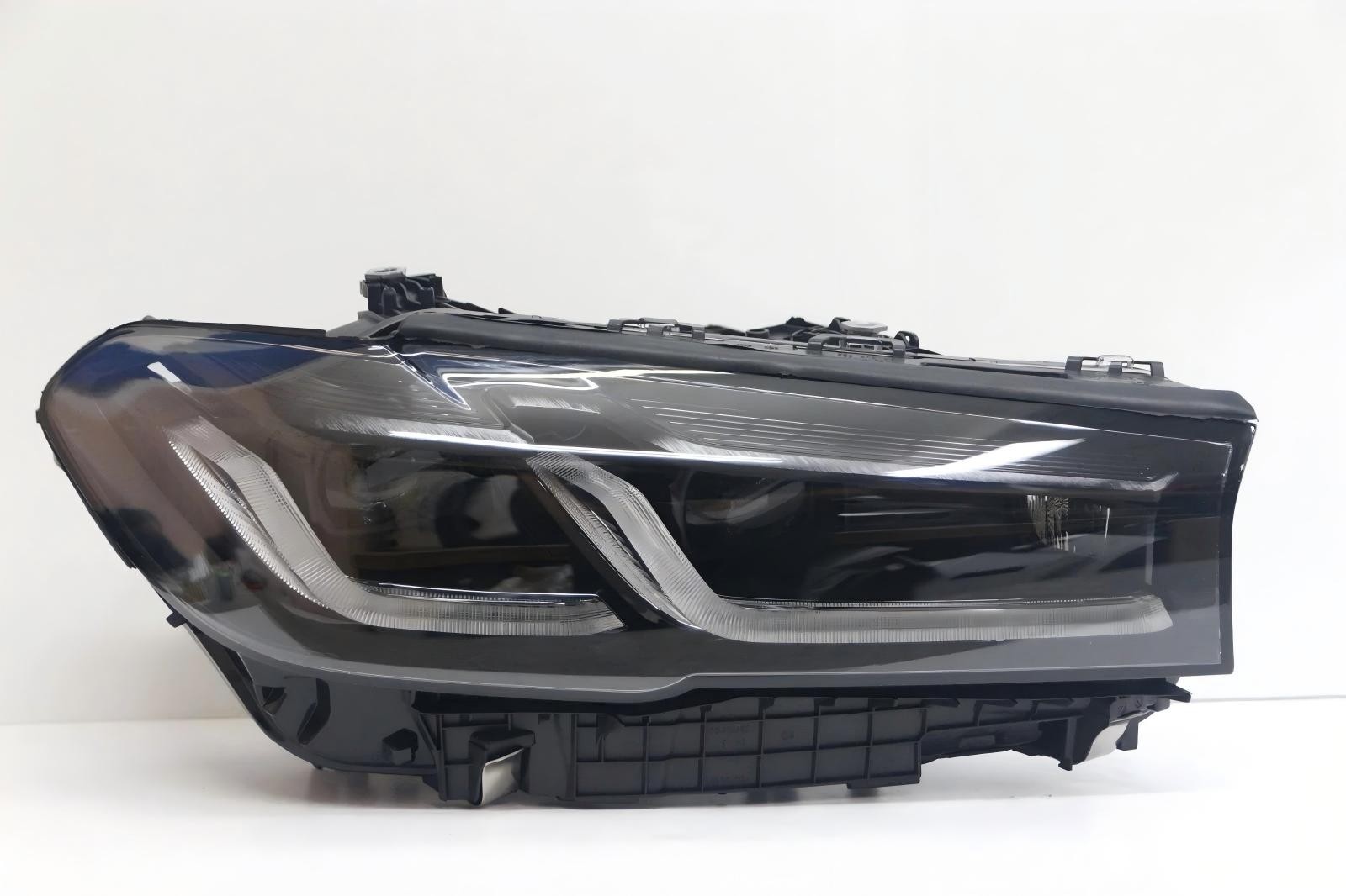 2021-23 BMW 5 SERIES 530I 540I 550IX G30 LED Adaptive Right Black HEADLIGHT OEM