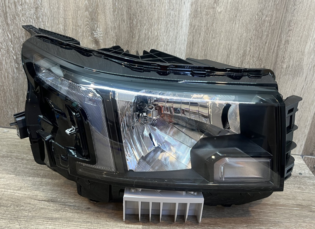 2022-2024 NISSAN FRONTIER RH HEADLIGHT ASSY OEM