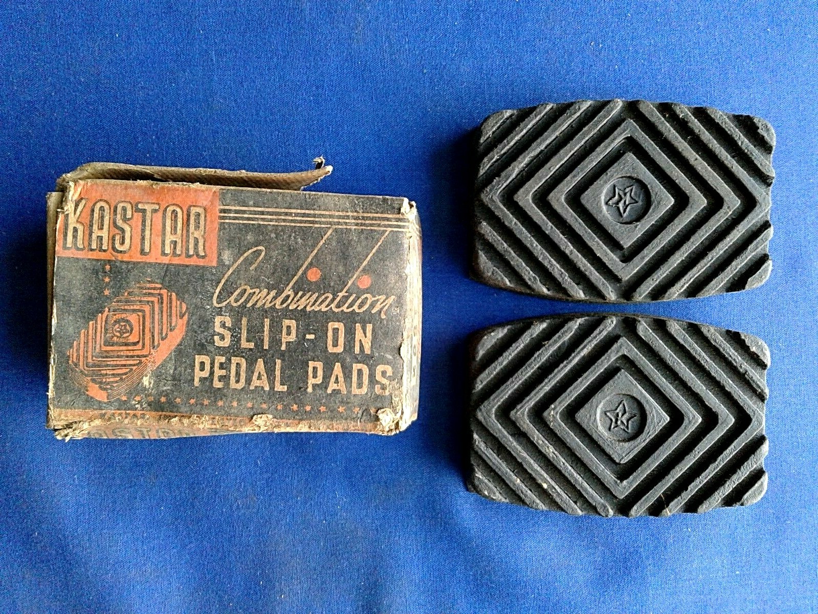 Kastar Slip-On Pedal Pads # 82 Set of 2 Buick Oldmobile Pontiac Nash 1929-1942