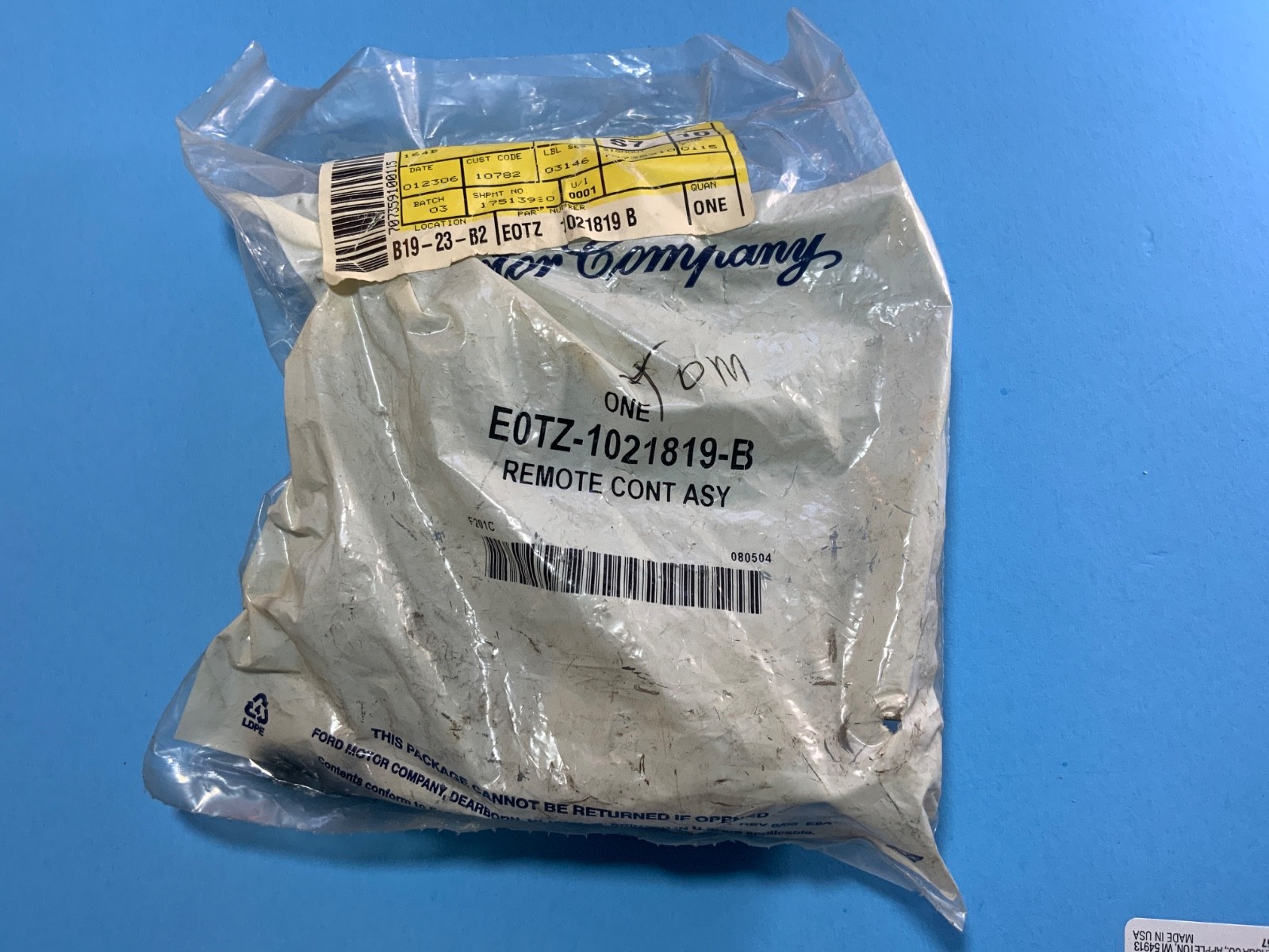 NOS 1980-1991 Ford Bronco F150 F250 F350 Door Latch LH E0TZ-1021819-B