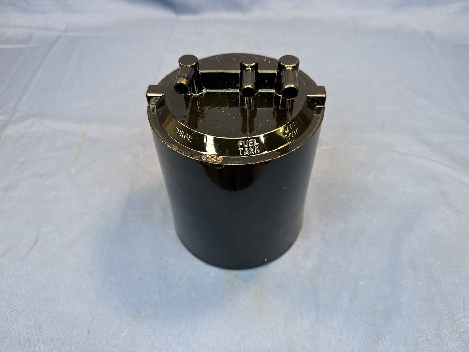 1973-77 Mopar Vapor Charcoal Canister Dodge Plymouth A & B & E body PN #3577595 1973-77 Mopar Vapor Charcoal Canister Dodge Plymouth A & B & E body PN #3577595