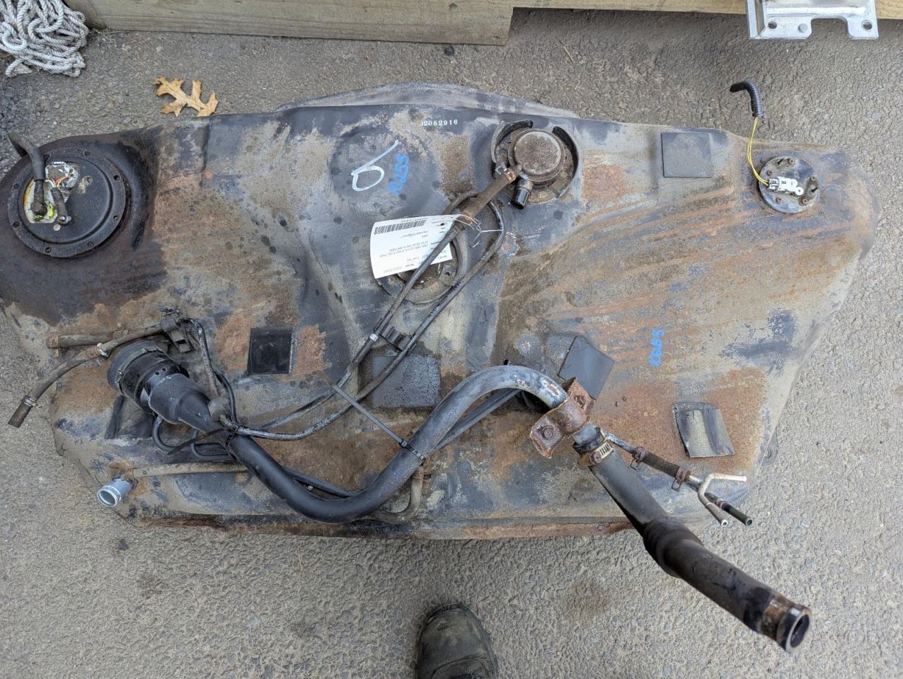 (LOCAL PICKUP ONLY) Fuel Tank Fits 02-05 LEXUS SC430 780814