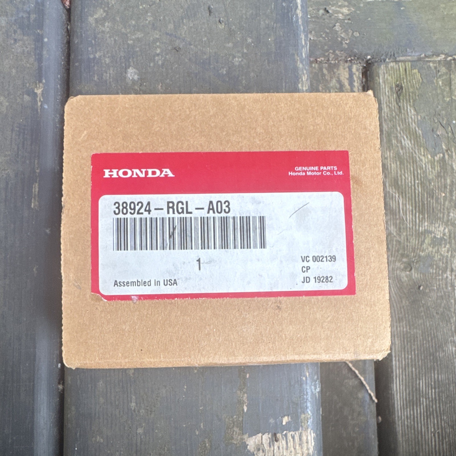 New Genuine Honda Set Stator 38924RGLA03 / 38924-RGL-A03 New Genuine Honda Set Stator 38924RGLA03 / 38924-RGL-A03