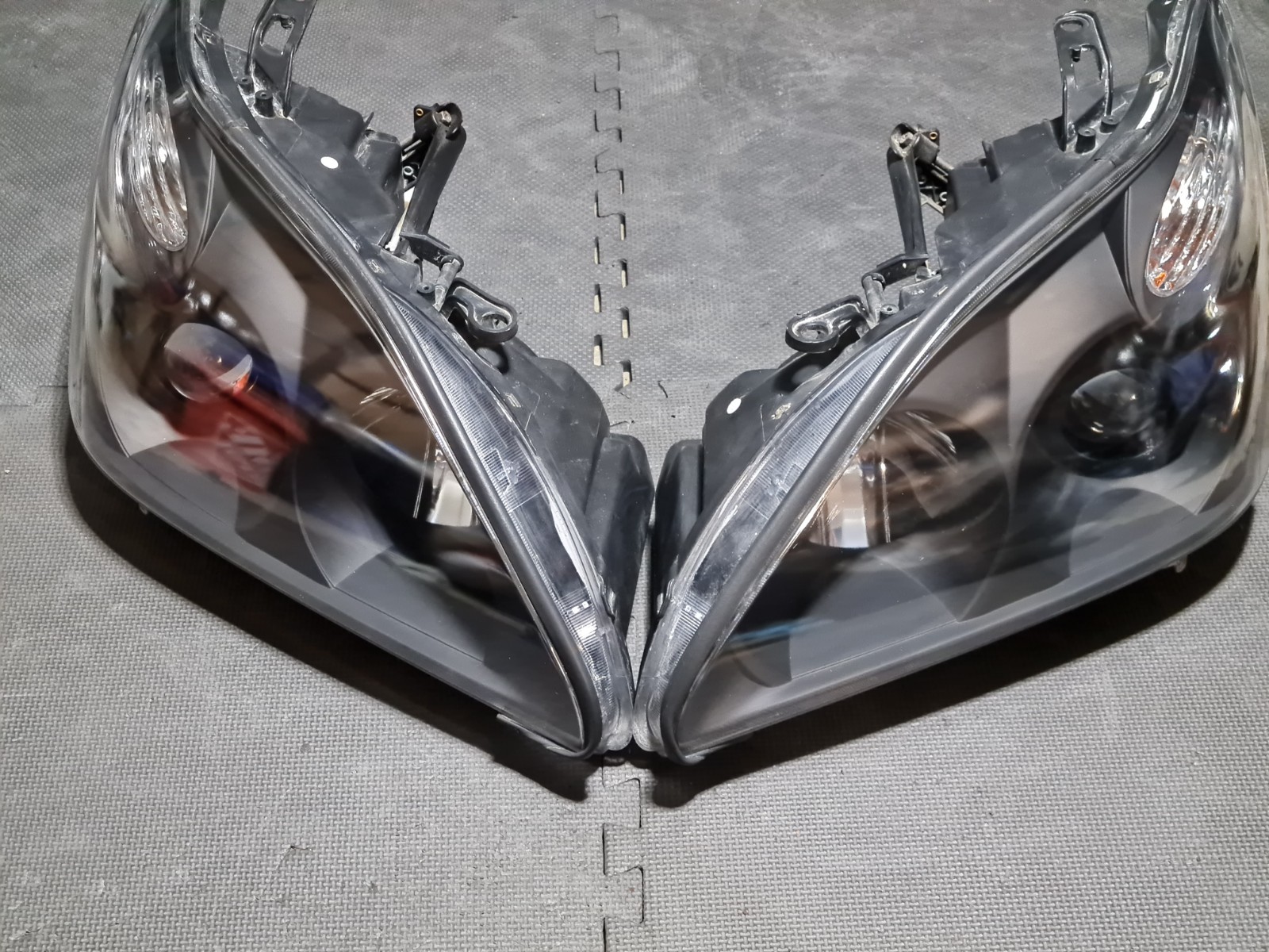 04-09 Lexus RX330 RX350 LEFT/RIGHT Xenon HID (NON-AFS) Headlight BLACK HOUSING