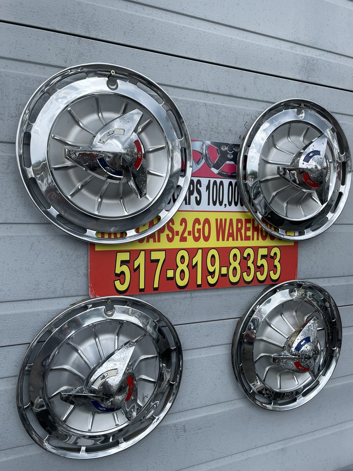 1961-62 Chevrolet Impala 409 14” Spinner Set 4 Rare   Red White Blue Beautiful