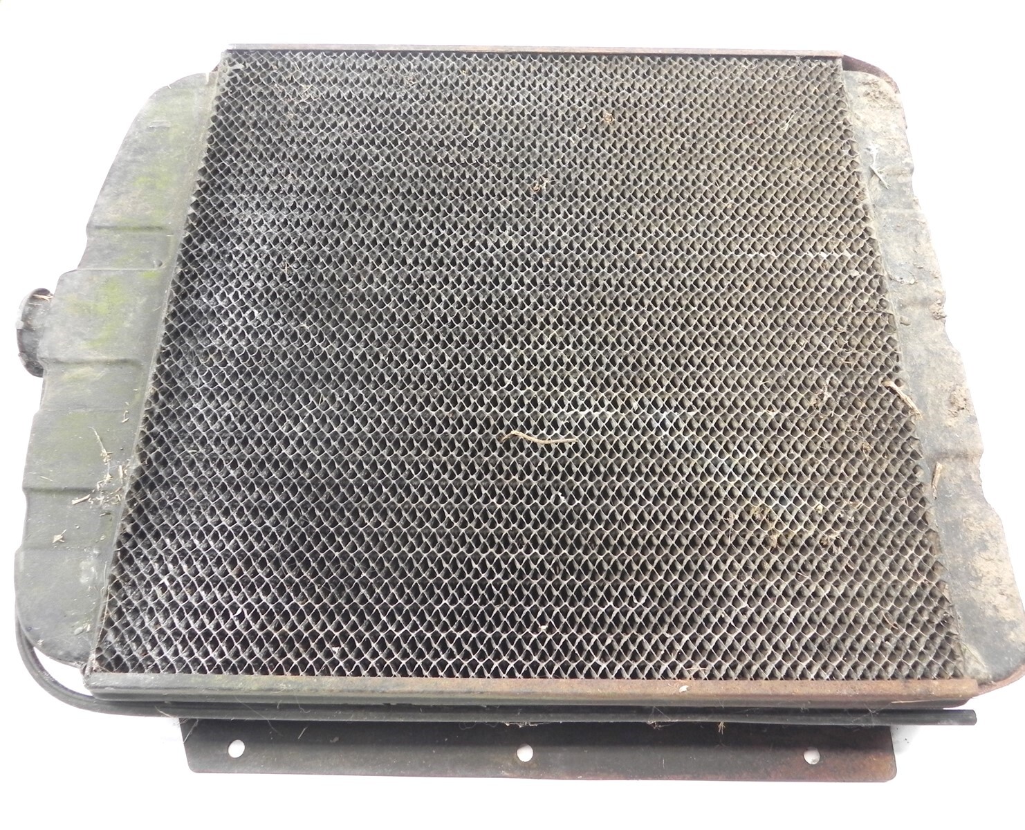 VINTAGE ANTIQUE 1951-1954 HENRY J RADIATOR CORE FEDDERS 740737 NICE AND COMPLETE