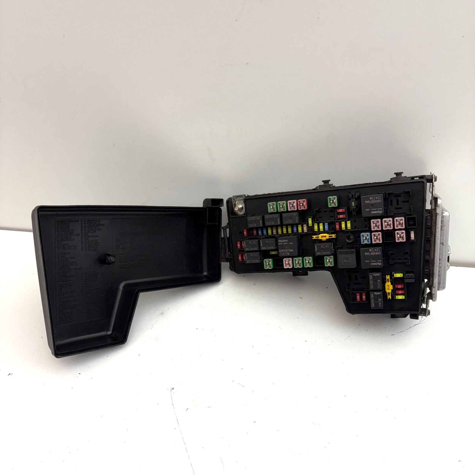 2005–2007 Dodge Dakota Chrysler Aspen Fuse Box Relay Power Distribution OEM SAM