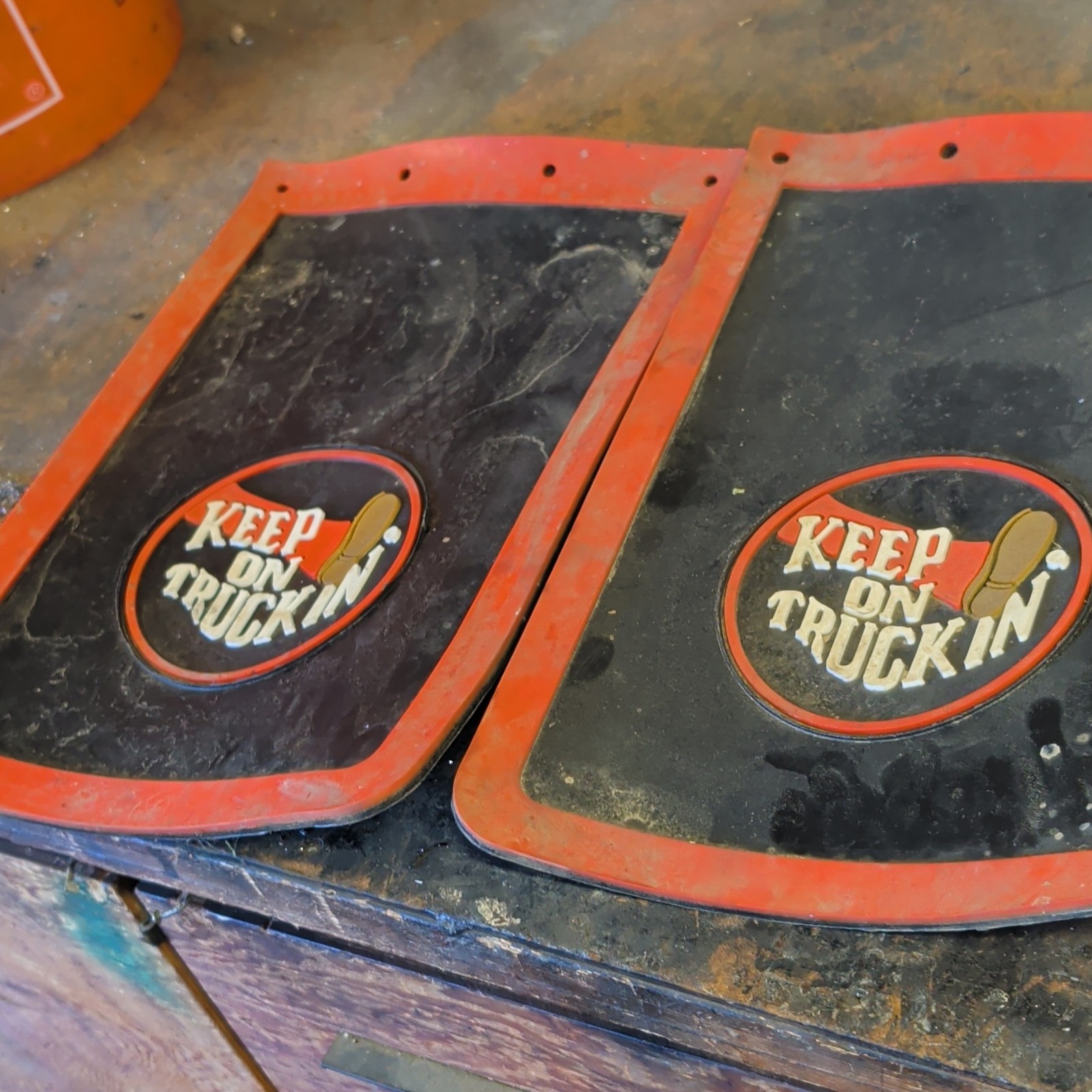 Vintage Keep On Truckin\' Mud Flaps Splash Guards For Mini Pickup Trucks 14\