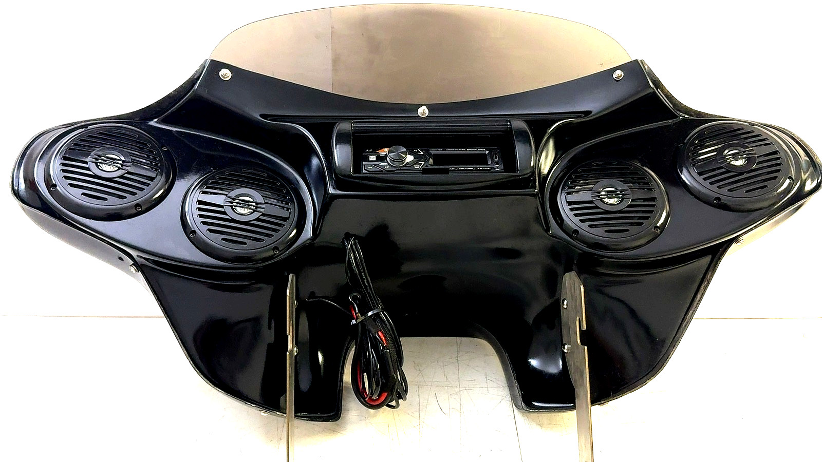 06 Harley-Davidson Road King Classic FLHRCI Batwing Fairing radio Speakers