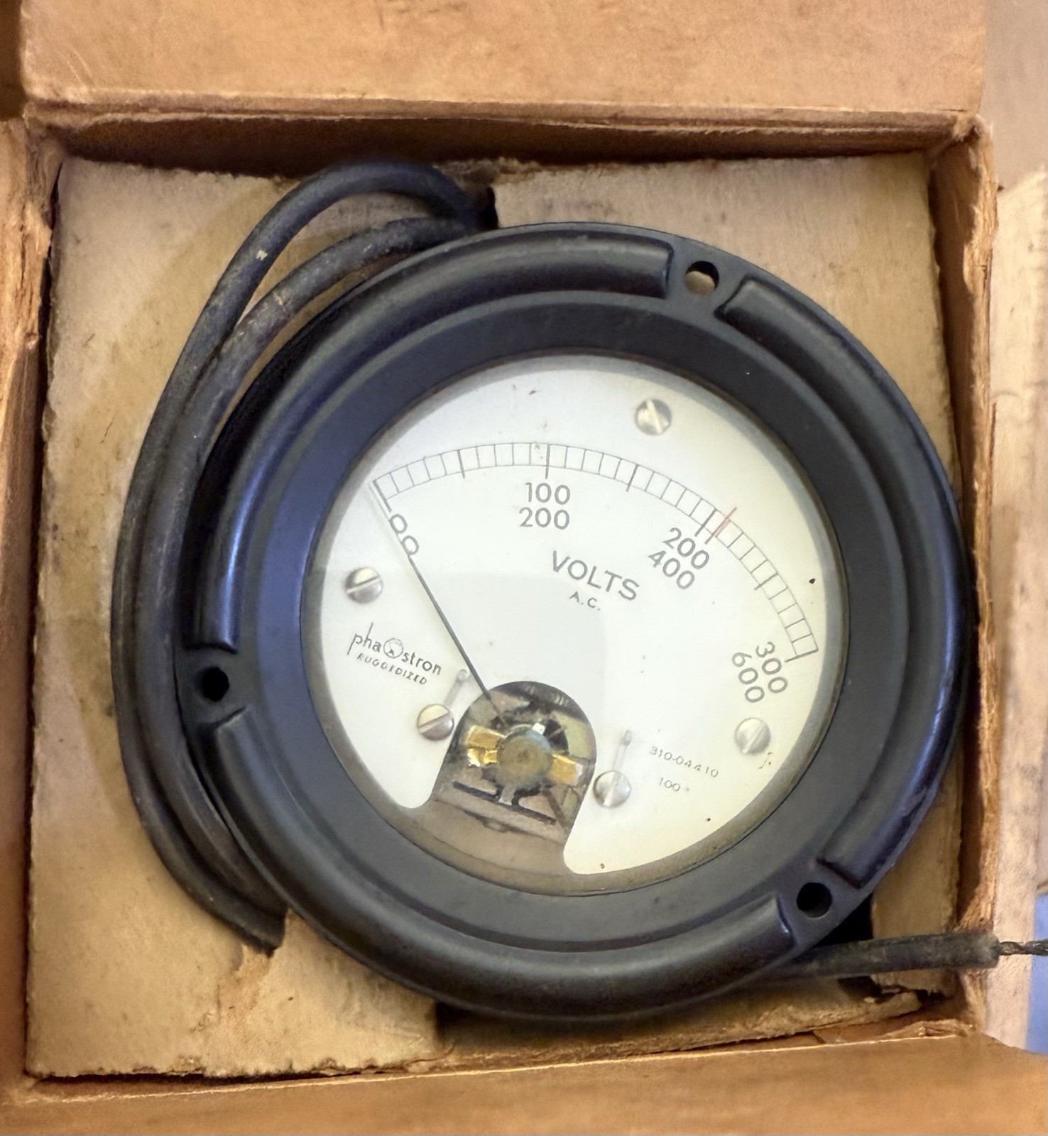 Vintage Phaostron Ruggedized AC Voltmeter Gauge 310-04410 1969 Burton Instrument Vintage Phaostron Ruggedized AC Voltmeter Gauge 310-04410 1969 Burton Instrument