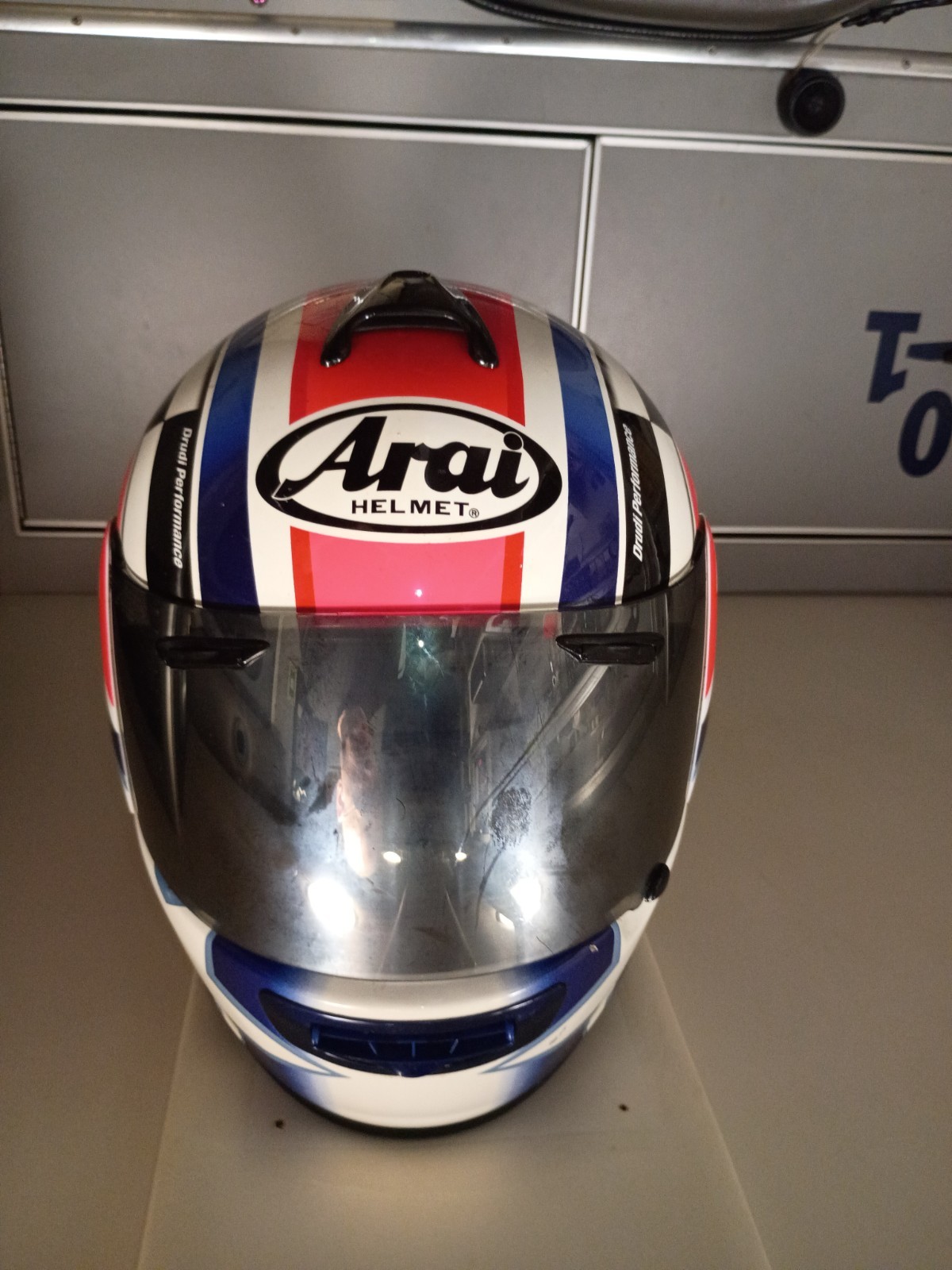 Arai Vector 2 Kevin Schwartz Medium Helmet Arai Vector 2 Kevin Schwartz Medium Helmet