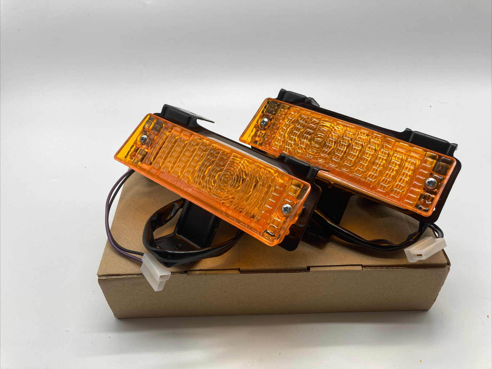 1968 Chevrolet Impala Bel Air Biscayne Caprice Parking Lamp Assembly Pair LH RH