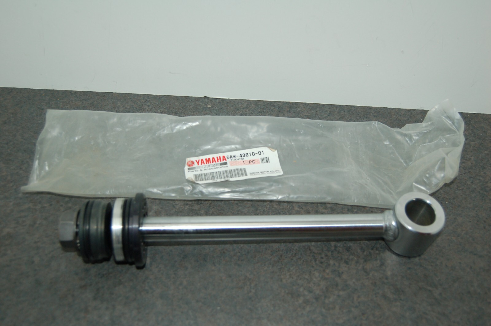 NEW GENUINE Yamaha 6AW-43810-01 TILT PISTON SUB ASSY FACTORY OEM MARINE PARTS NEW GENUINE Yamaha 6AW-43810-01 TILT PISTON SUB ASSY FACTORY OEM MARINE PARTS