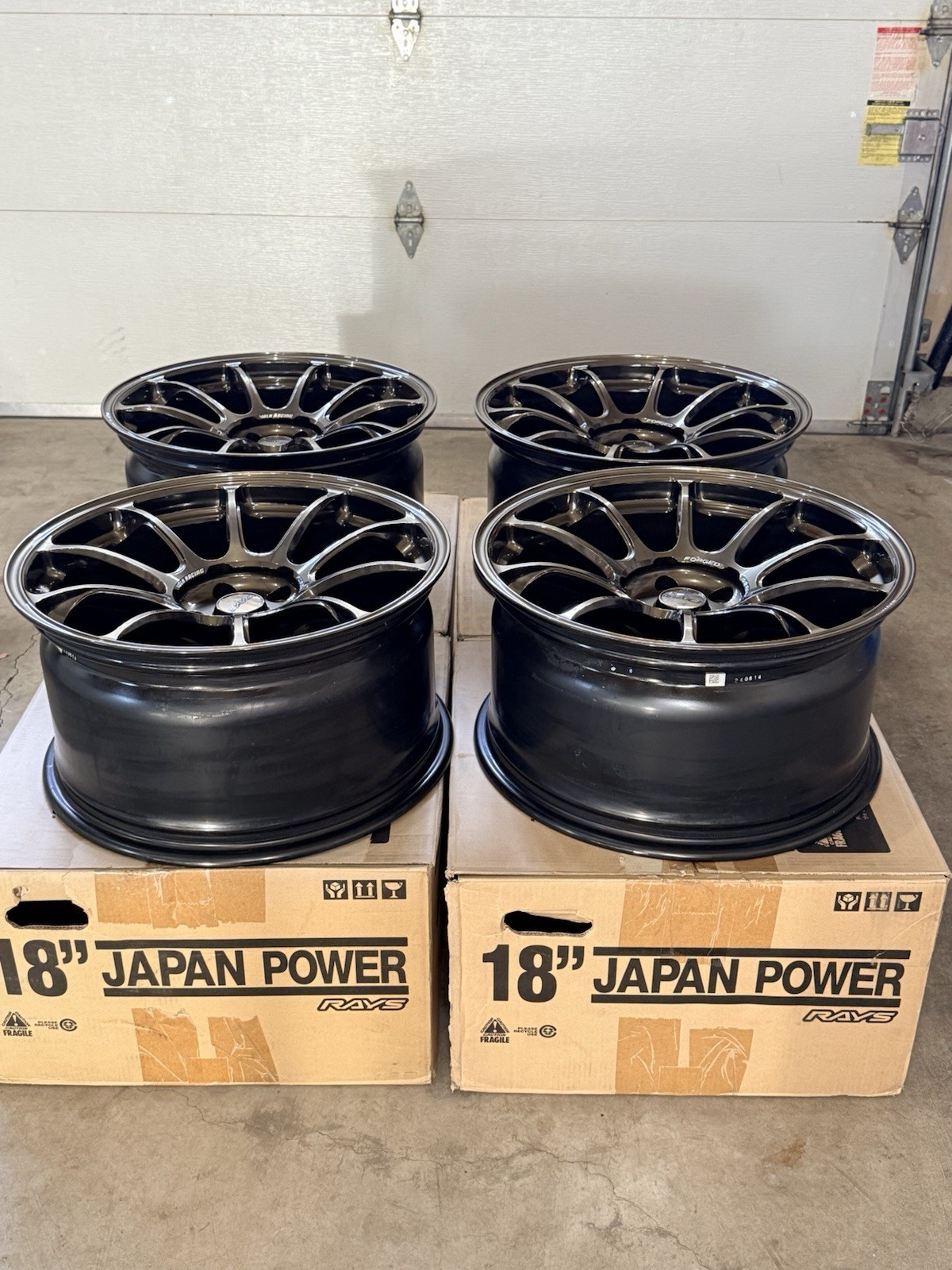 Volk Racing ZE40 18x9.5 +22 Shining bronze Metal 5x114.3 Used + extras Volk Racing ZE40 18x9.5 +22 Shining bronze Metal 5x114.3 Used + extras